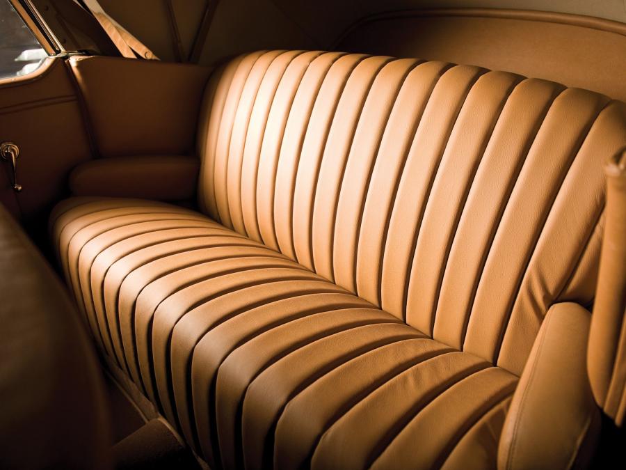  Lincoln Zephyr Convertible Sedan 1939 года  (фото 6 из 22)